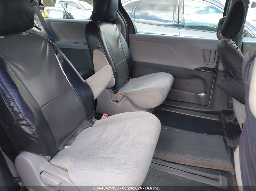 5TDZK3DC2FS660571 2015 Toyota Sienna L 7 Passenger