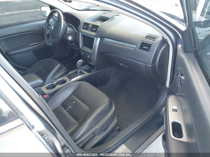 3FADP0L34AR310372 2010 FORD FUSION photo no. 5