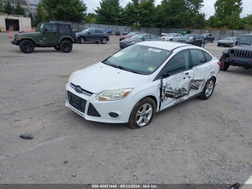 VIN 1FADP3F27EL201946 2014 Ford Focus, SE no.2