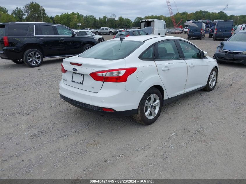 VIN 1FADP3F27EL201946 2014 Ford Focus, SE no.4