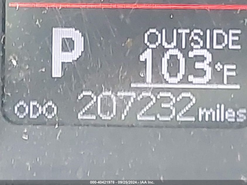 2017 TOYOTA COROLLA LE - 5YFBURHE0HP658422