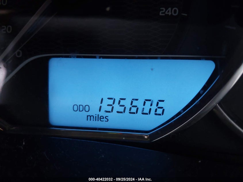 2014 TOYOTA COROLLA LE - 2T1BURHE0EC077059