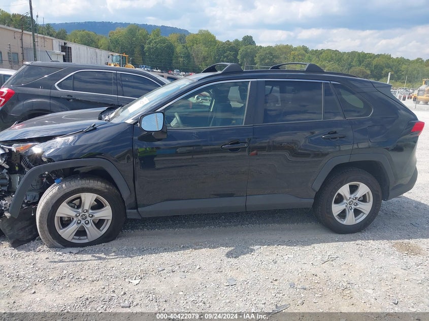 VIN JTMW1RFV9KD017437 2019 TOYOTA RAV4 XLE