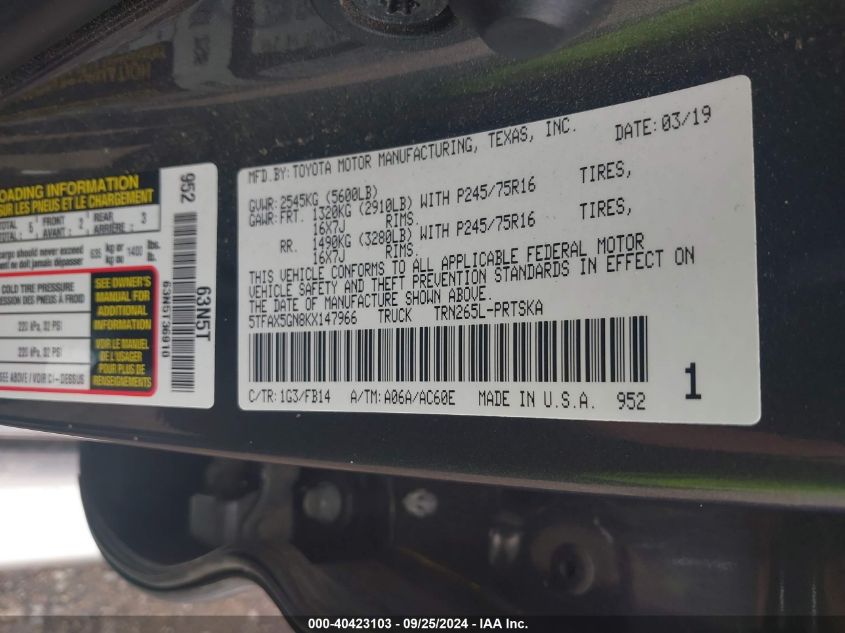 5TFAX5GN8KX147966 2019 Toyota Tacoma Sr