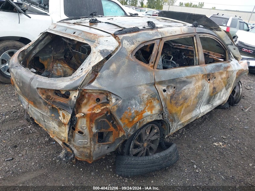 2017 HYUNDAI TUCSON SE - KM8J3CA41HU317624