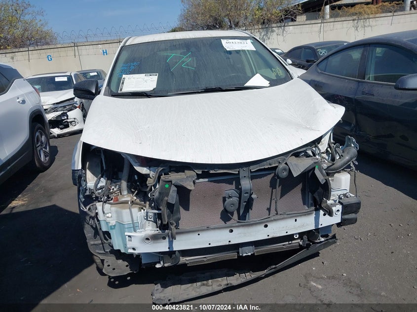 VIN JTMZFREV6JJ193345 2018 TOYOTA RAV4 LE