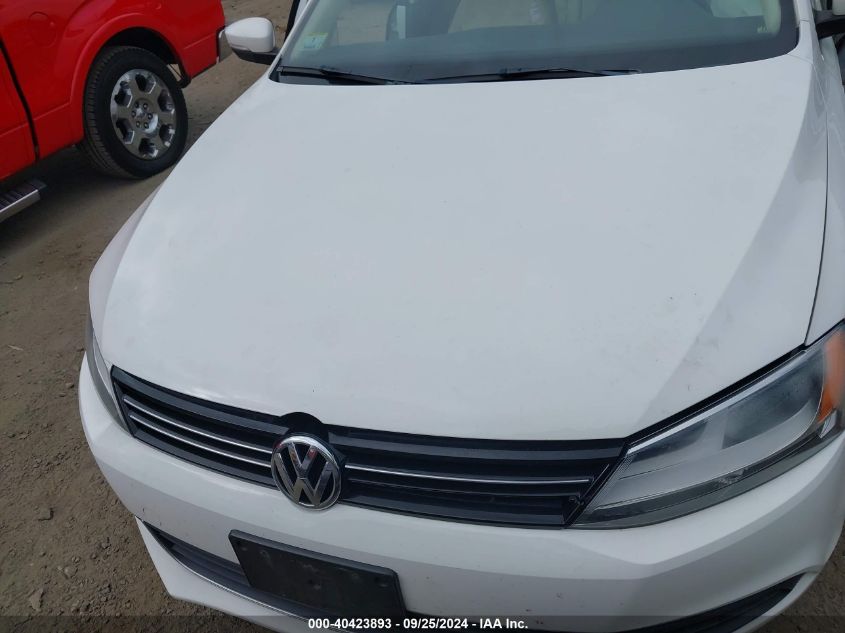 3VWDP7AJ0DM438899 2013 Volkswagen Jetta 2.5L Se