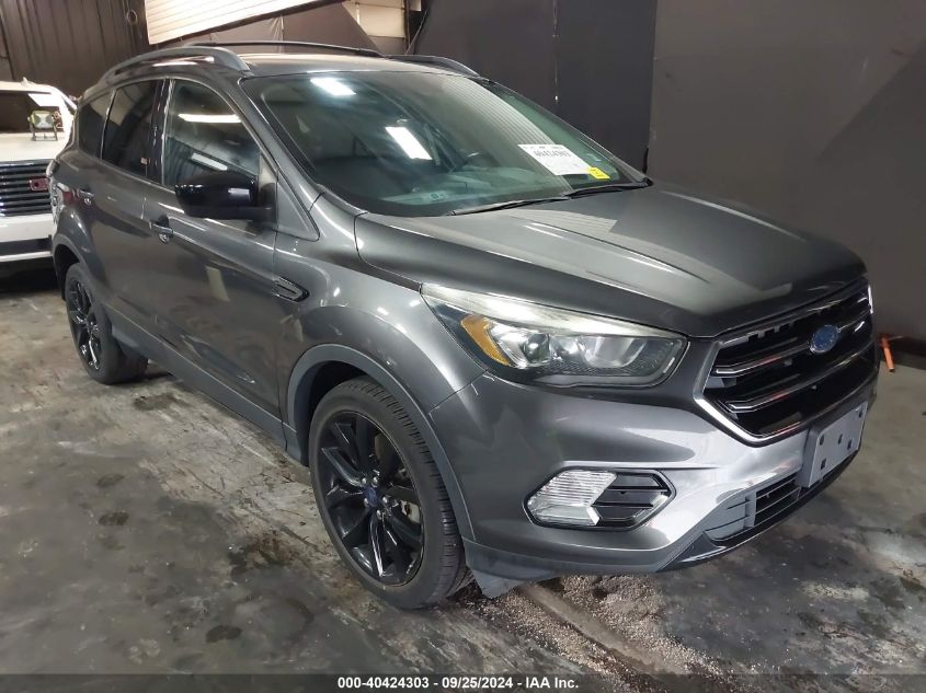 2017 FORD ESCAPE SE - 1FMCU9GD4HUB94160