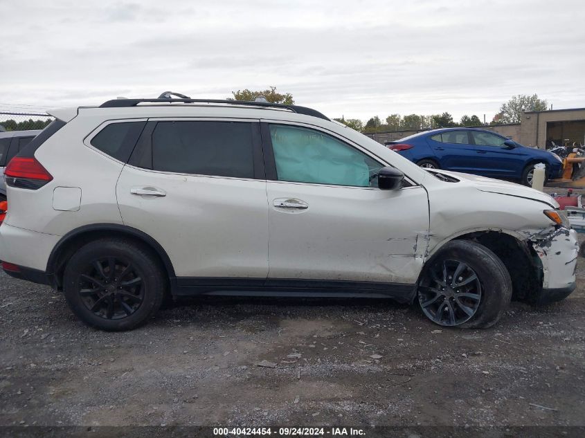 2017 Nissan Rogue Sv VIN: 5N1AT2MV9HC828082 Lot: 40424454