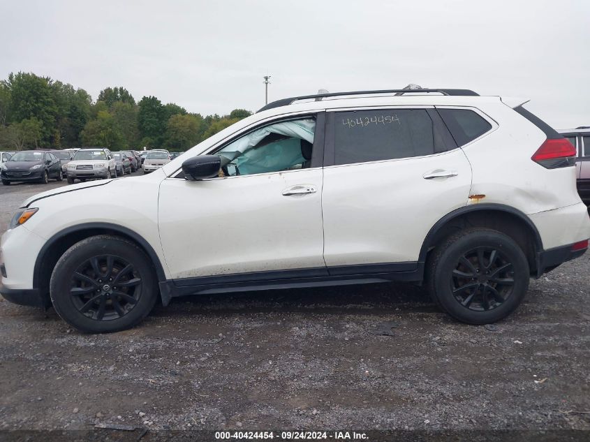 2017 Nissan Rogue Sv VIN: 5N1AT2MV9HC828082 Lot: 40424454