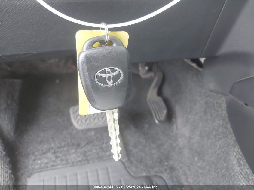 JTDKDTB33G1128842 2016 Toyota Prius C Two