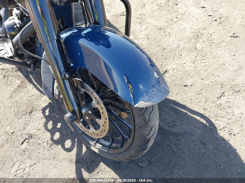 2018 Harley-Davidson Flhxs Street Glide Special VIN: 1HD1KRC36JB631347 Lot: 40425354