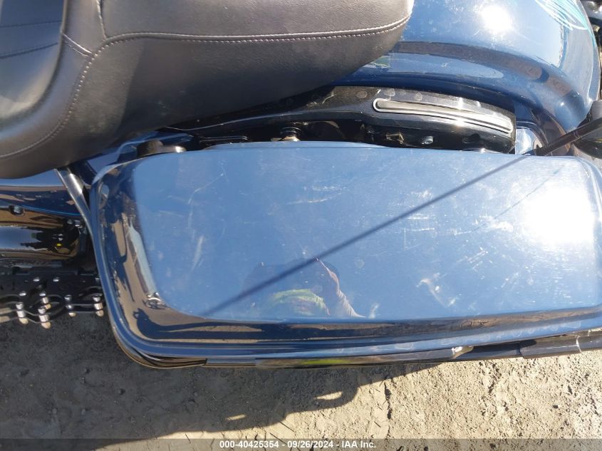 2018 Harley-Davidson Flhxs Street Glide Special VIN: 1HD1KRC36JB631347 Lot: 40425354