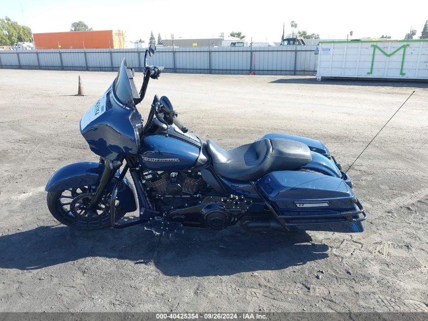 2018 Harley-Davidson Flhxs Street Glide Special VIN: 1HD1KRC36JB631347 Lot: 40425354