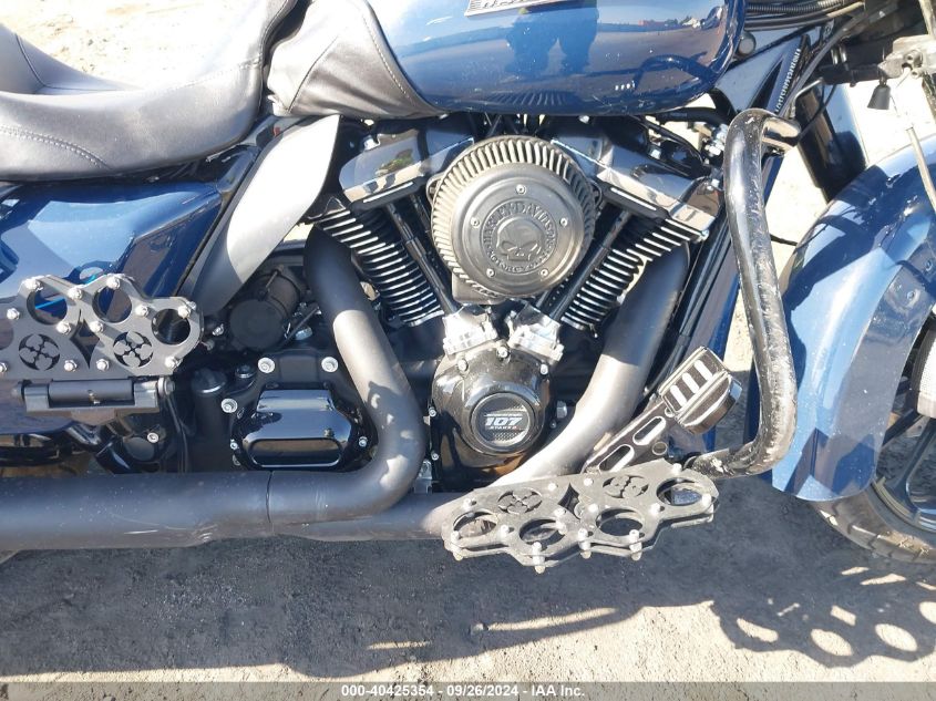 2018 Harley-Davidson Flhxs Street Glide Special VIN: 1HD1KRC36JB631347 Lot: 40425354