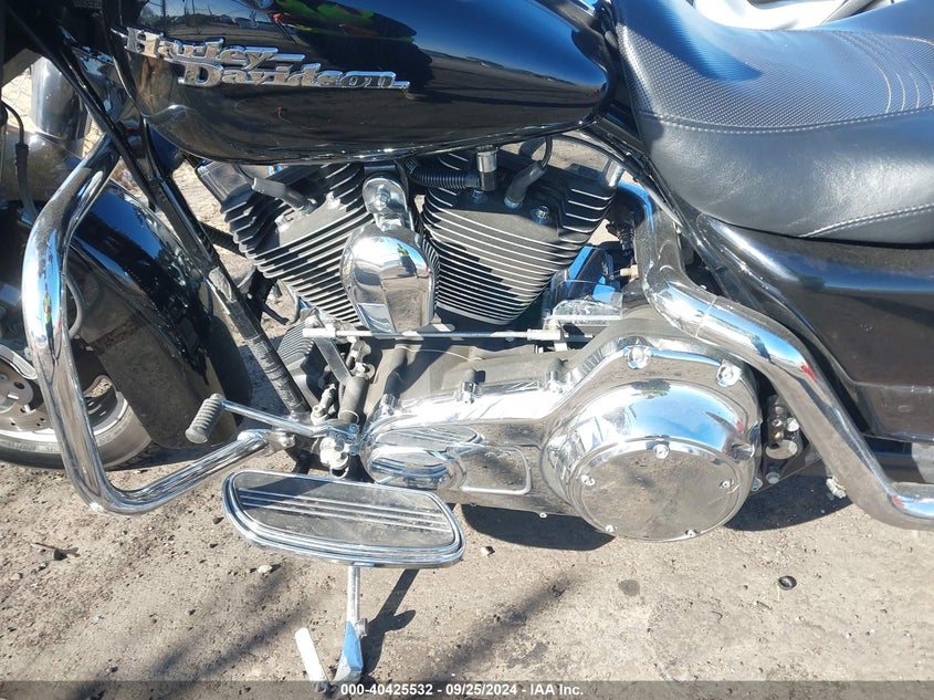 2007 HARLEY-DAVIDSON FLHX CALIFORNIA - 1HD1KB4307Y652691