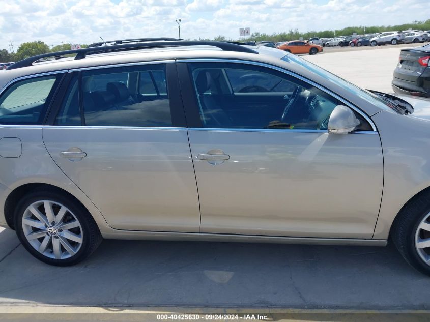 2014 VOLKSWAGEN JETTA SPORTWAGEN 2.0L TDI - 3VWPL7AJ6EM615661