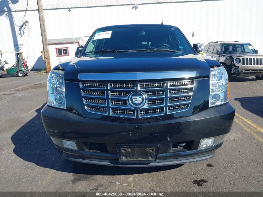 2008 Cadillac Escalade Standard VIN: 1GYEC63808R204445 Lot: 40425688