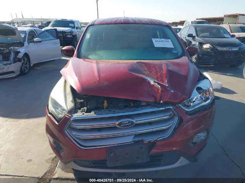 1FMCU0GD2HUC33985 2017 Ford Escape Se