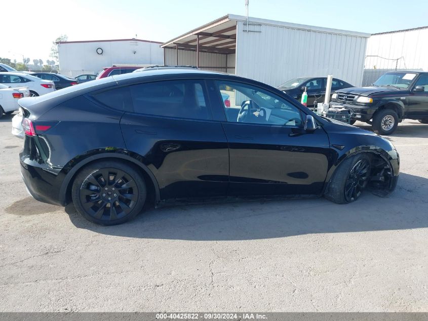 2021 Tesla Model Y VIN: 5YJYGDEEXMF208467 Lot: 40425822