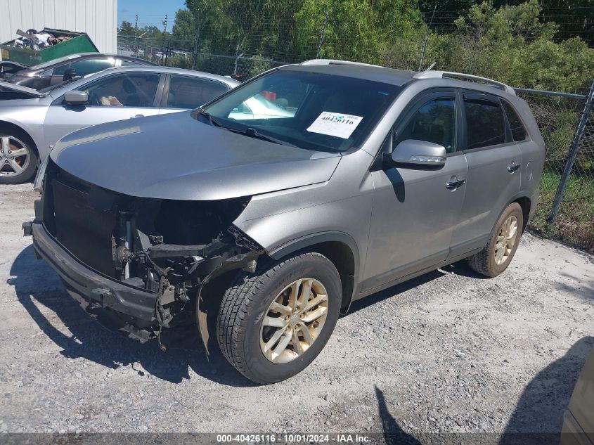 5XYKT3A64FG660694 2015 KIA SORENTO - Image 2