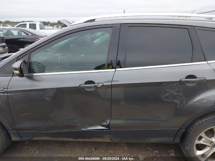 1FMCU0JD0HUA93475 2017 Ford Escape Titanium