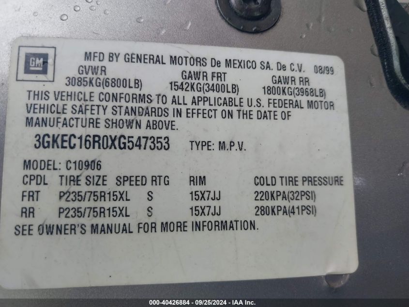 3GKEC16R0XG547353 1999 GMC Suburban 1500 Sl