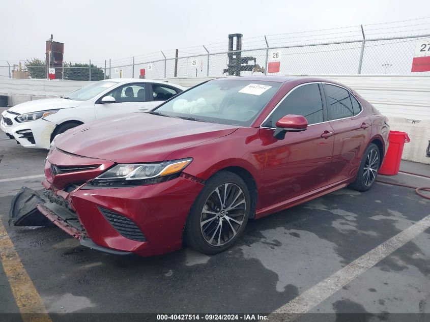 4T1B11HK9JU571719 2018 TOYOTA CAMRY - Image 2