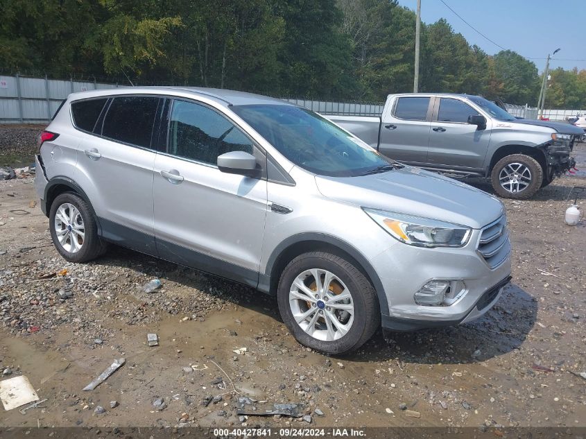 2017 FORD ESCAPE SE - 1FMCU0GDXHUE43086