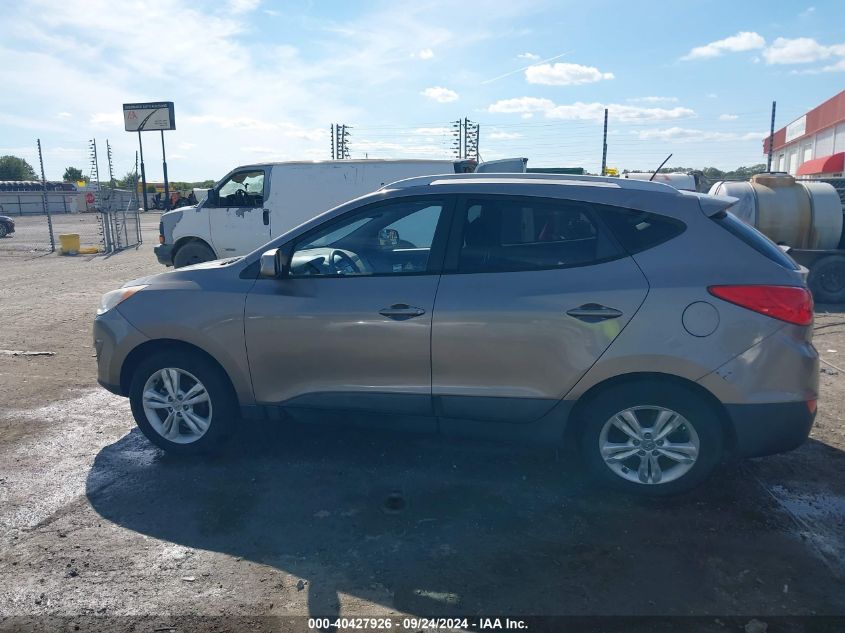 KM8JU3AC3BU303056 2011 Hyundai Tucson Gls