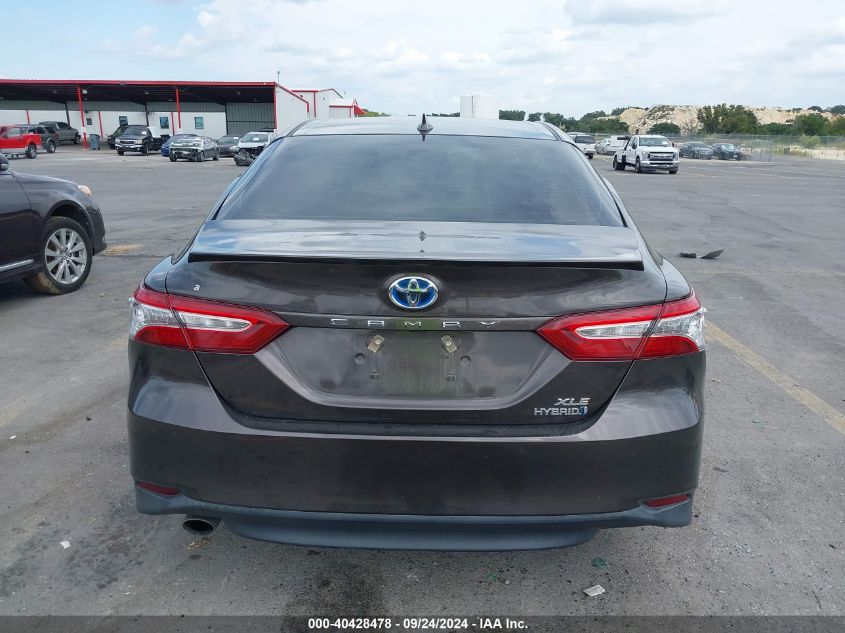 4T1B21HK2JU500942 2018 Toyota Camry Hybrid Xle