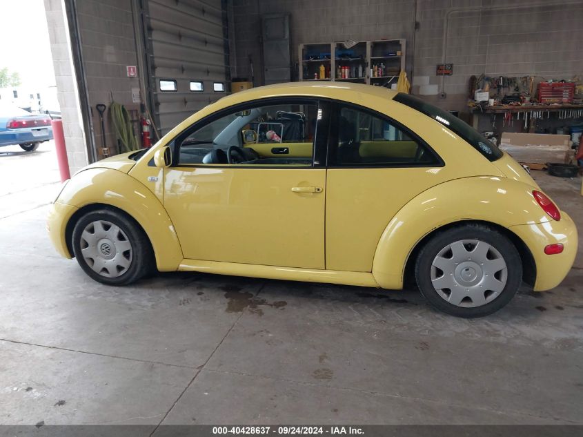 2002 Volkswagen New Beetle Gl VIN: 3VWBB21C82M428113 Lot: 40428637