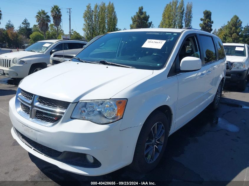 2C4RDGCG1HR695975 2017 Dodge Grand Caravan Sxt