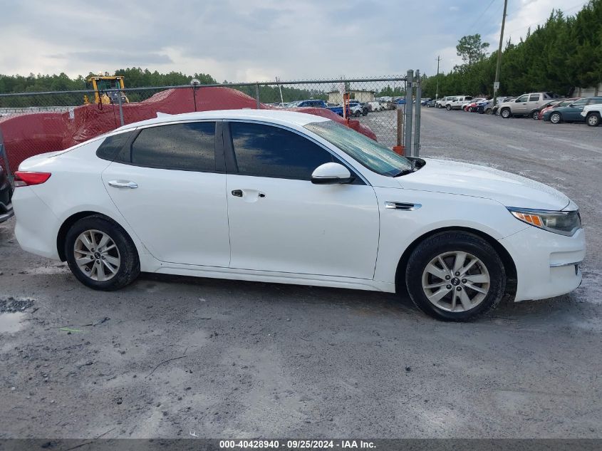 5XXGT4L30JG204588 2018 Kia Optima Lx