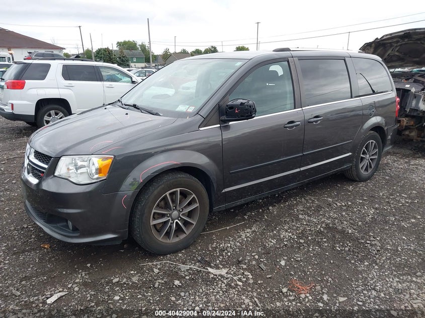 VIN 2C4RDGCG8HR699795 2017 DODGE GRAND CARAVAN SXT