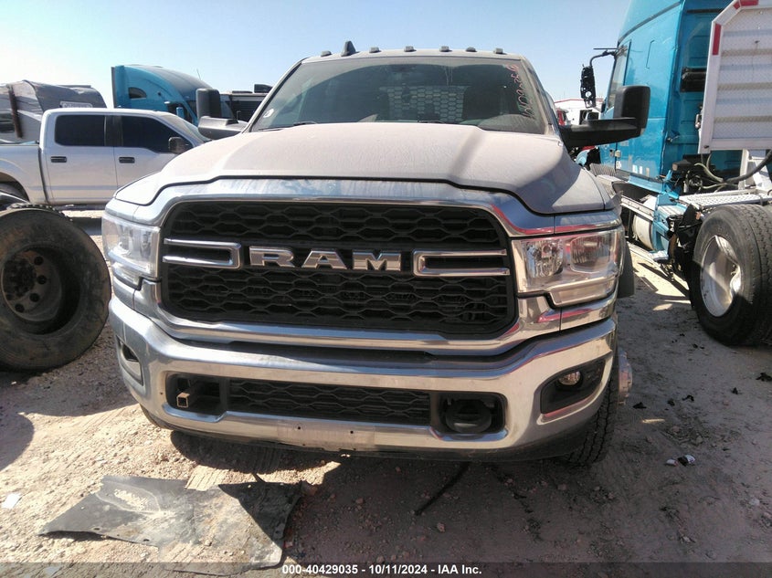 2022 Ram 5500 Chassis Tradesman/Slt/Laramie/Limited VIN: 3C7WRNEL8NG171651 Lot: 40429035