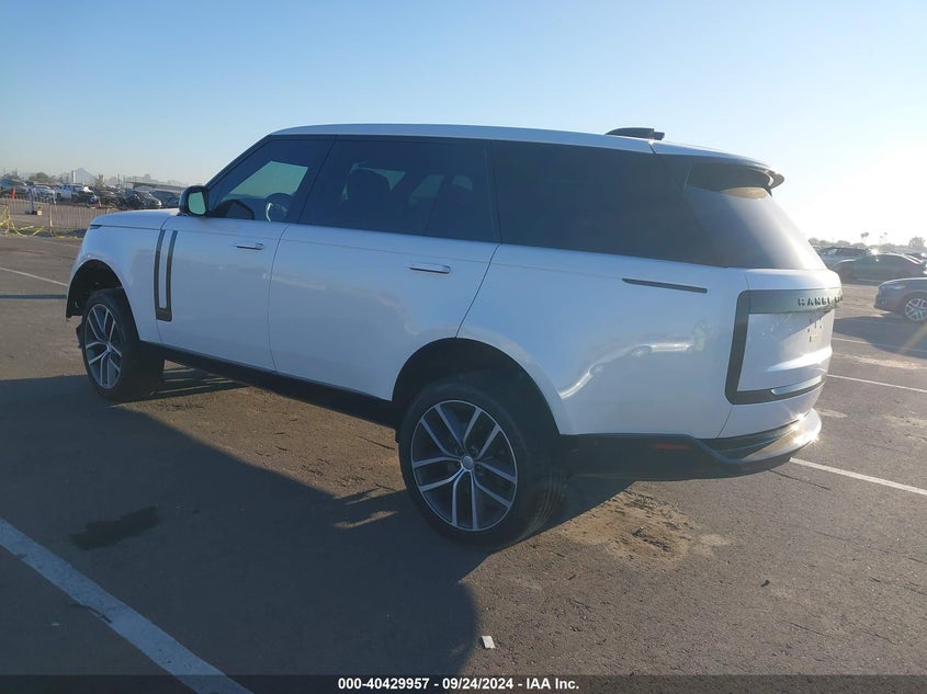 VIN SALKPBFU8RA231559 2024 LAND ROVER RANGE ROVER P400 SE