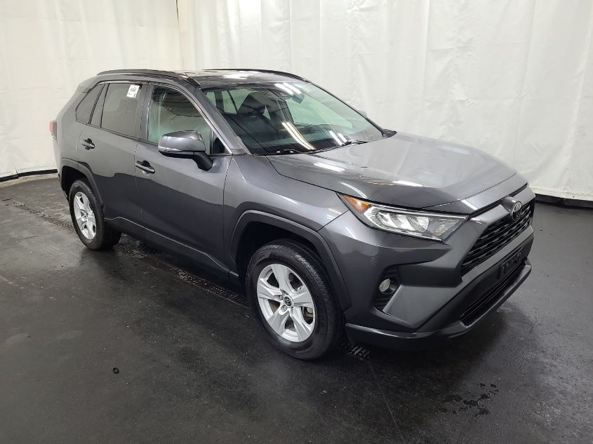 2021 Toyota Rav4 Xle/Xle Premium VIN: 2T3P1RFVXMC233681 Lot: 40430064