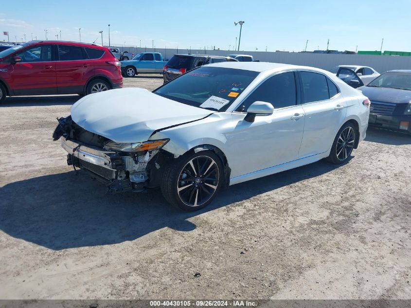 4T1B61HK9JU652866 2018 TOYOTA CAMRY - Image 2