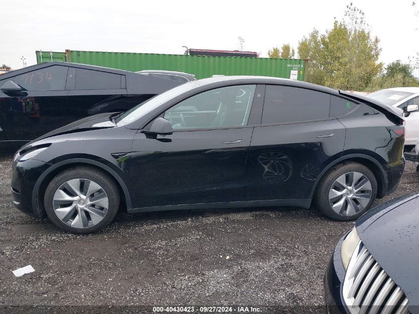 2023 Tesla Model Y Awd/Long Range Dual Motor All-Wheel Drive VIN: 7SAYGAEE1PF923367 Lot: 40430423