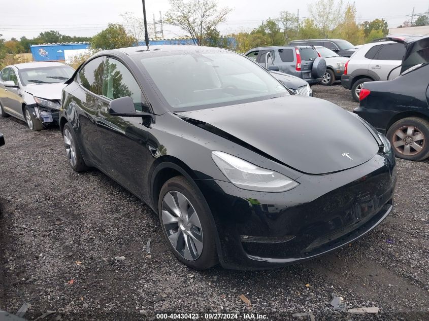 7SAYGAEE1PF923367 2023 TESLA MODEL Y - Image 1