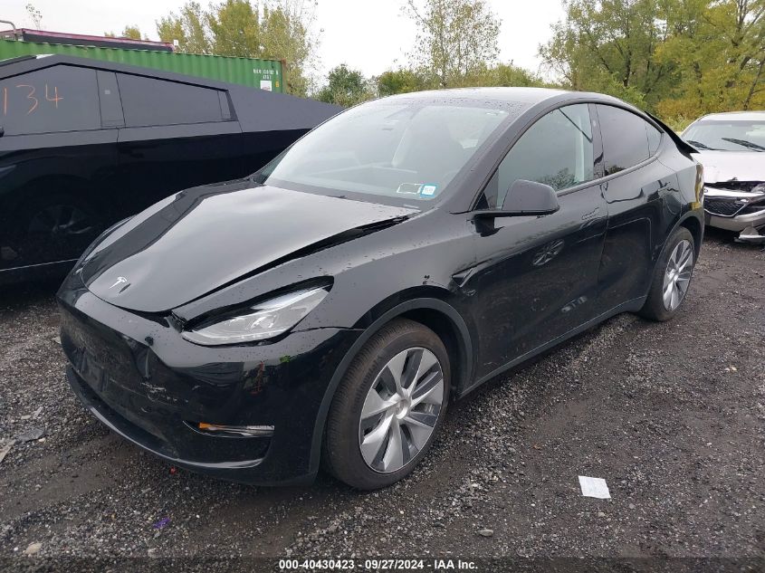 7SAYGAEE1PF923367 2023 TESLA MODEL Y - Image 2