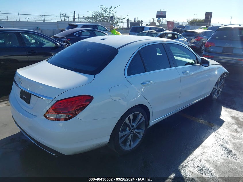 VIN 55SWF4JB9HU211760 2017 MERCEDES-BENZ C 300 LUXURY/SPORT
