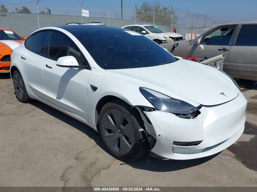 5YJ3E1EA7NF374328 2022 TESLA MODEL 3 - Image 1