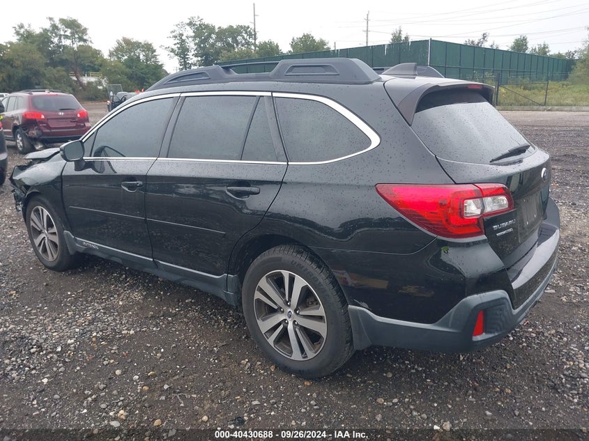 VIN 4S4BSENC8J3307026 2018 SUBARU OUTBACK 3.6R LIMITED