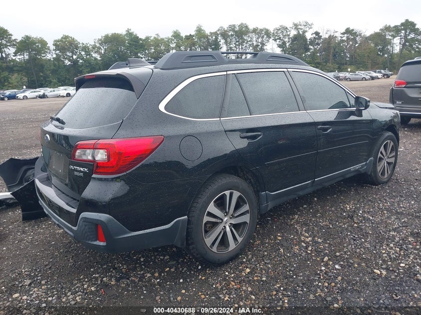 VIN 4S4BSENC8J3307026 2018 SUBARU OUTBACK 3.6R LIMITED