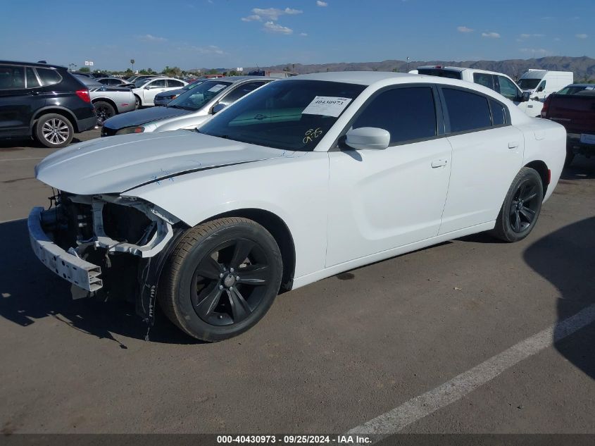 2C3CDXHG3JH156014 2018 DODGE CHARGER - Image 2