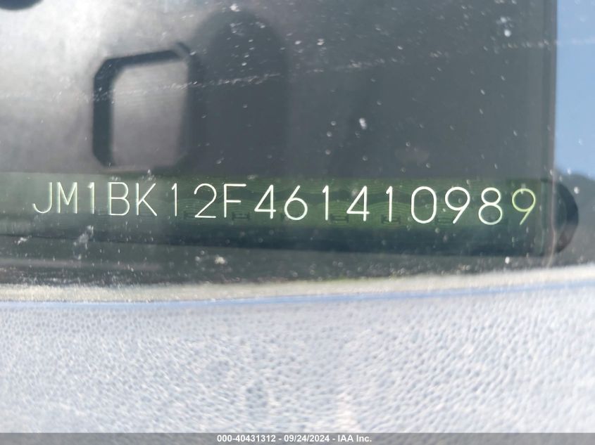 JM1BK12F461410989 2006 Mazda Mazda3 I