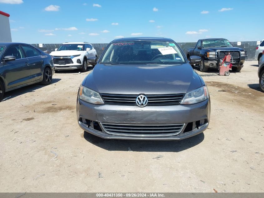 3VWDX7AJXDM365041 2013 Volkswagen Jetta Se