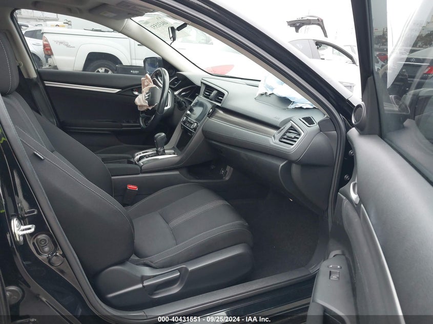 VIN 19XFC1F38KE211451 2019 HONDA CIVIC EX